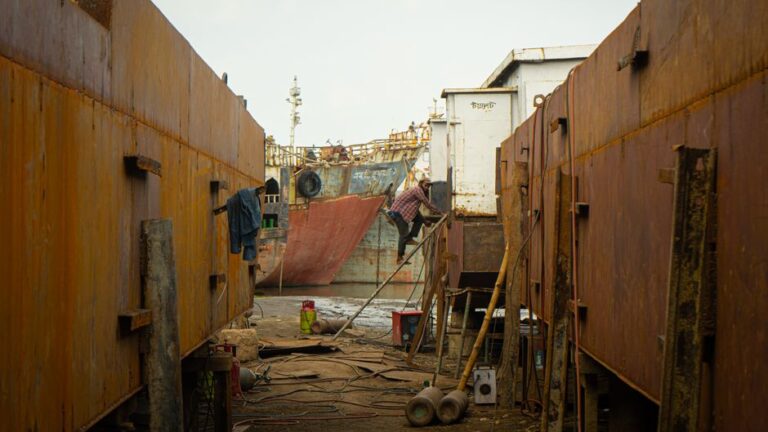 boat repair shop