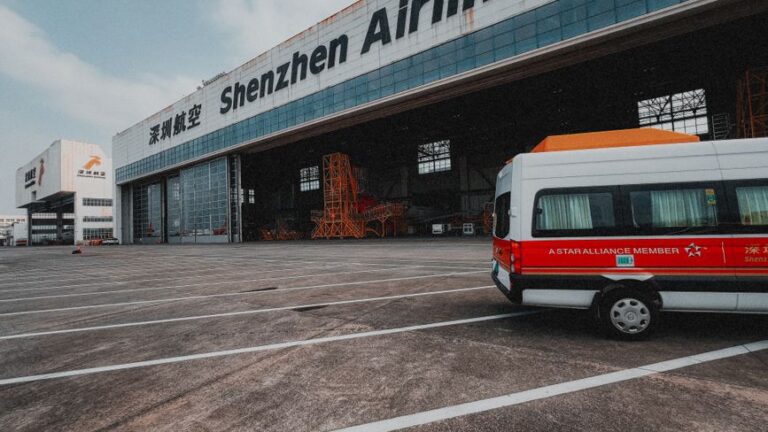 The Ultimate Guide to Airport Shuttle Services: Convenience and Accessibility