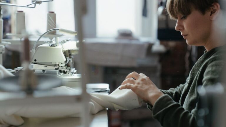 The Rise of Custom Clothing Manufacturers in the Fashion Industry