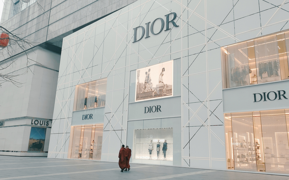 luxury brand reseller